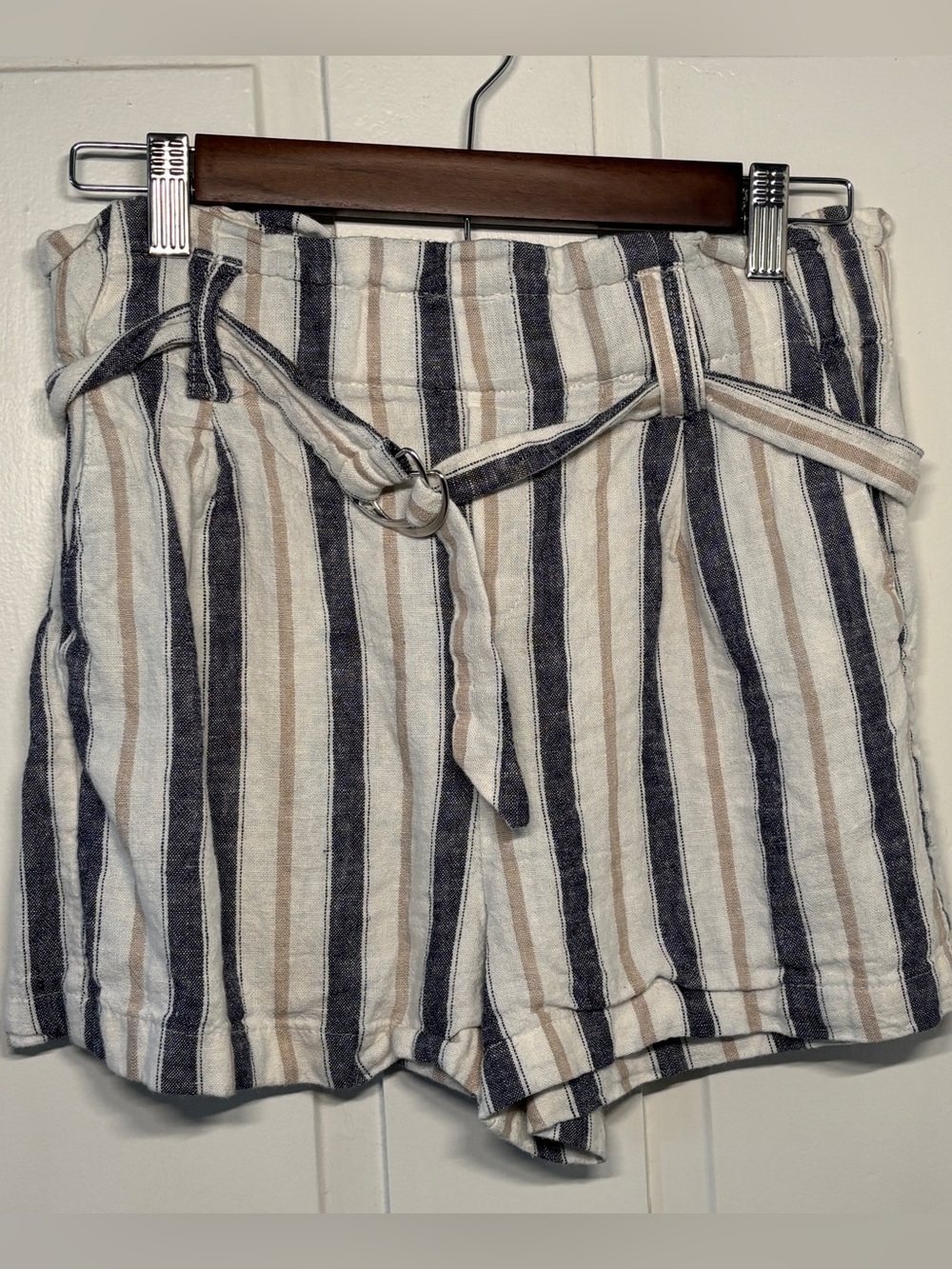 Love Tree Striped Linen-Blend Paperbag High Rise Shorts Women’s M Beachy Vacay